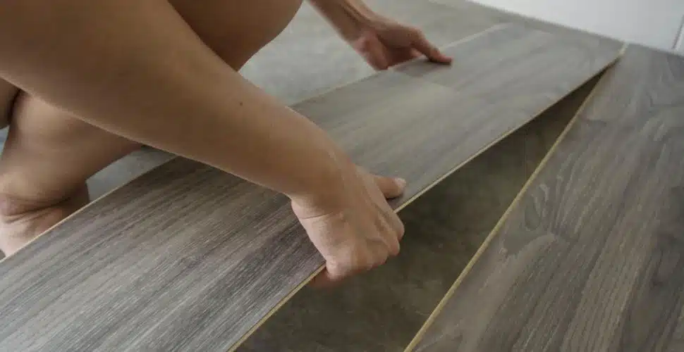 Quels sont les avantages d’installer les dalles PVC clipsable